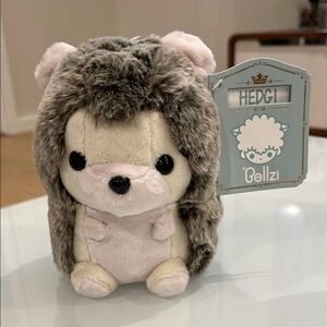 Bellzi Mini Hedgi Plush - Gray and Cream
